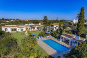 Villa Casa do Amendoal by Villa Plus
